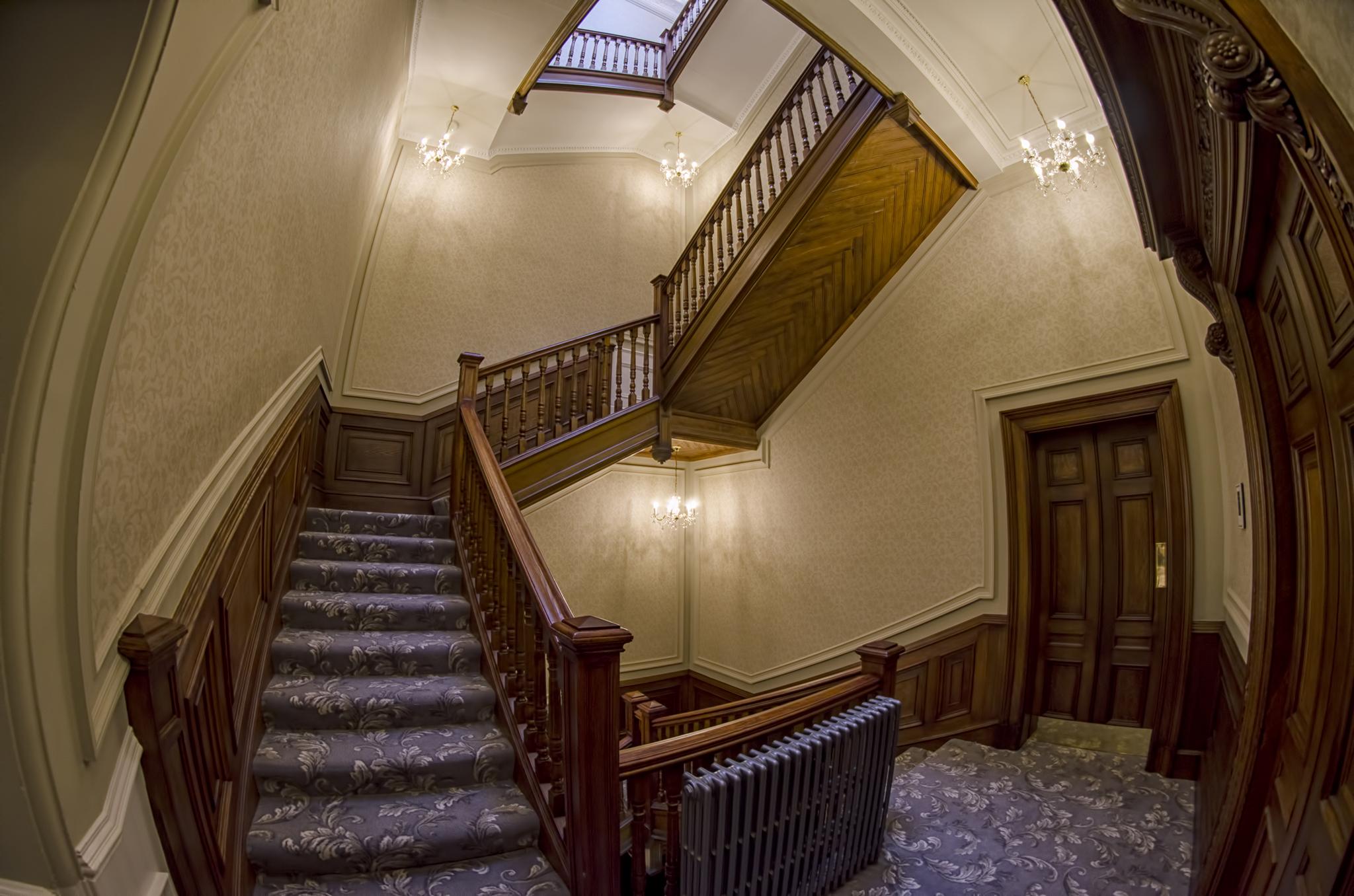 Hotel The Bonham EDI Exterior foto The staircase