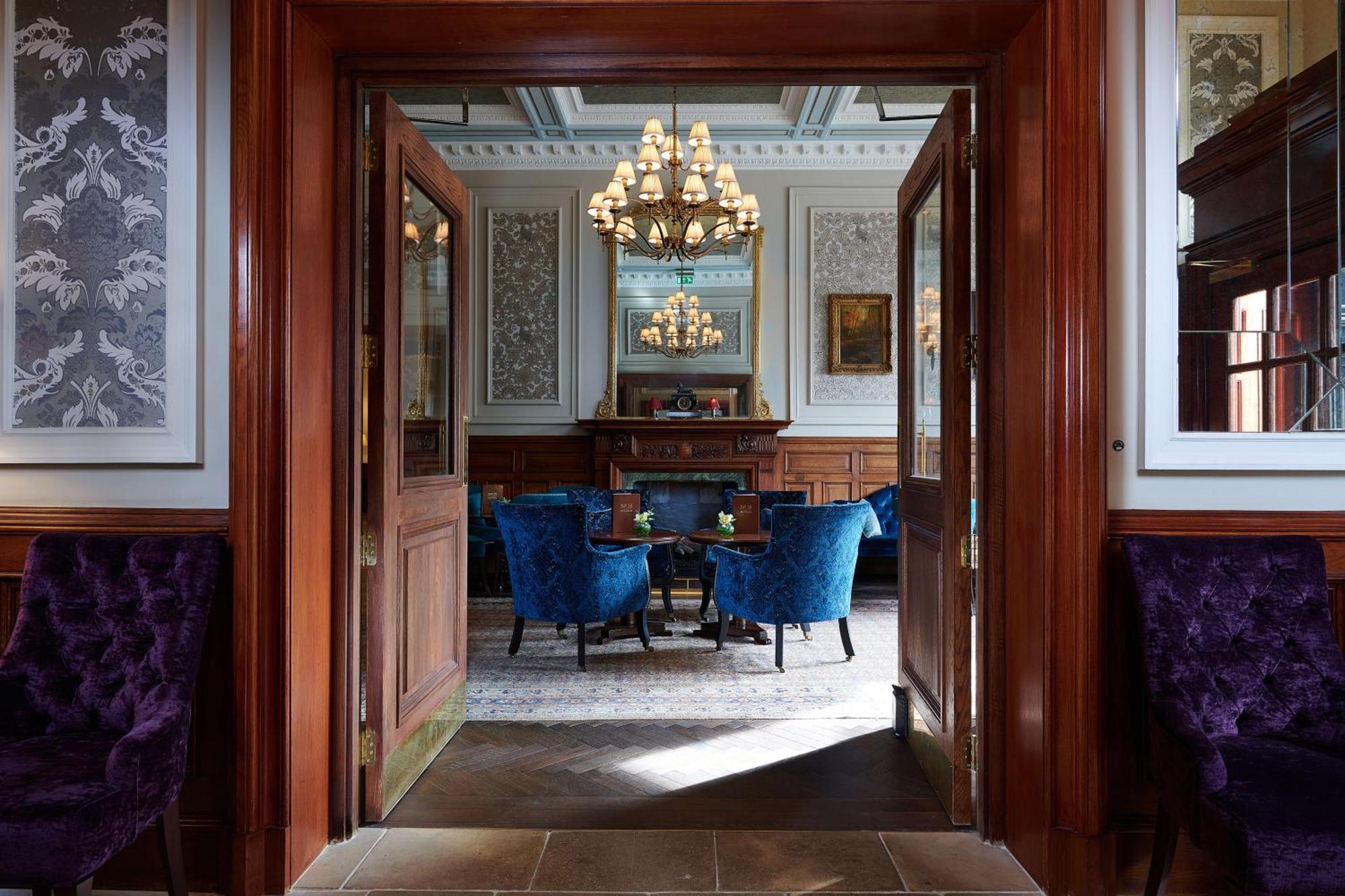 Hotel The Bonham EDI Exterior foto The Drawing Room at The Mitre Hotel
